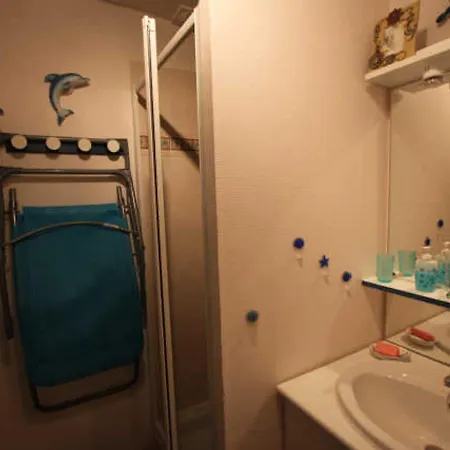 Charmant 2 Pieces A 2 Pas De La Mer Avec Terrasse Privative - Parking Inclus - Fr-1-730-18 קאנד
