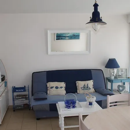 Charmant 2 Pieces A 2 Pas De La Mer Avec Terrasse Privative - Parking Inclus - Fr-1-730-18 * קאנד