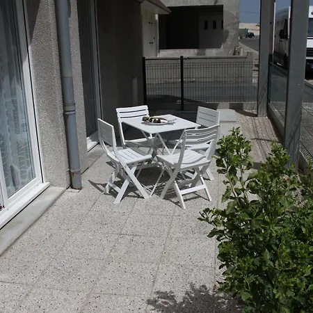 Charmant 2 Pieces A 2 Pas De La Mer Avec Terrasse Privative - Parking Inclus - Fr-1-730-18 קאנד